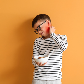 Criança com reação de Alergia Alimentar